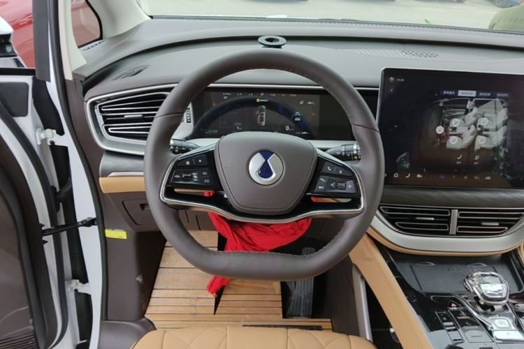 Used Denza D9 2024 EV 620 Premium Model Steering Wheel