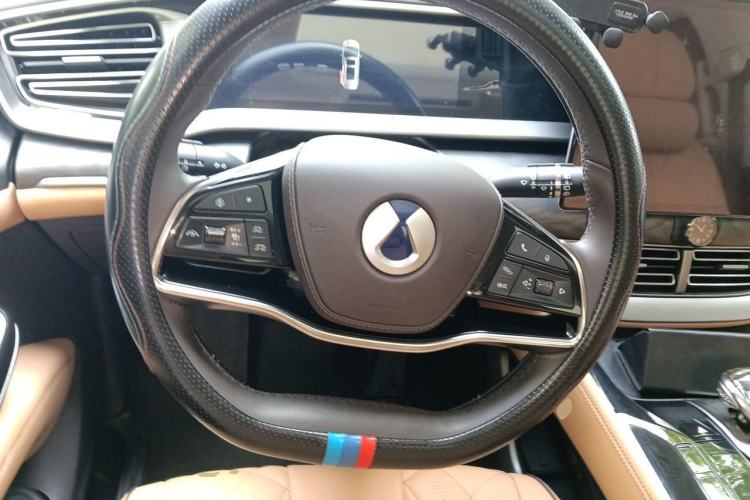 Used Denza D9 2024 DM-i 1050 Luxury Model Steering Wheel