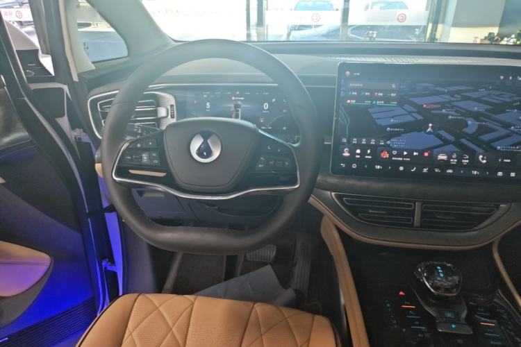 Used Denza D9 2024 DM-i 1050 Luxury Model Steering Wheel
