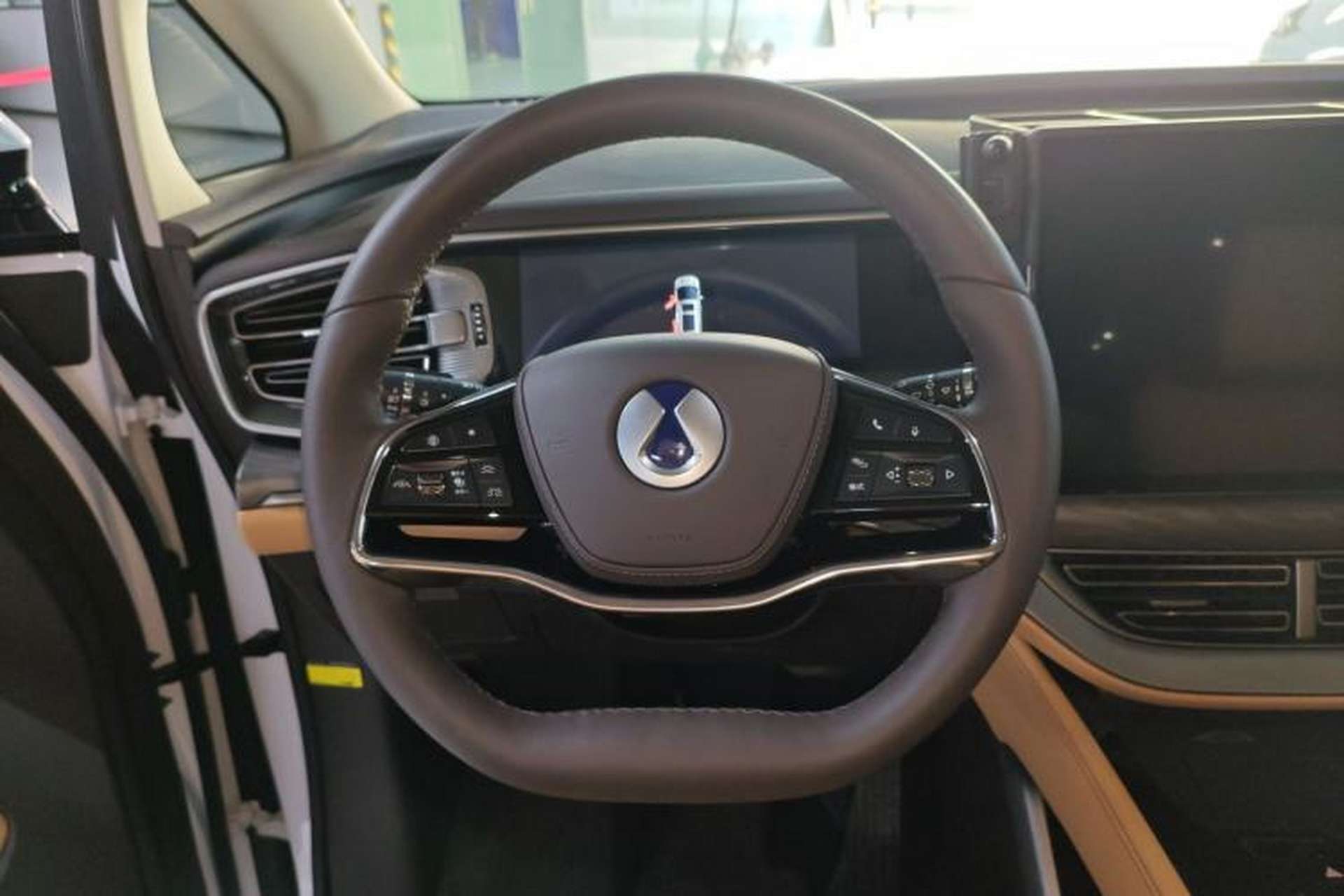 Used Denza D9 2024 DM-i 1050 Luxury Model Steering Wheel
