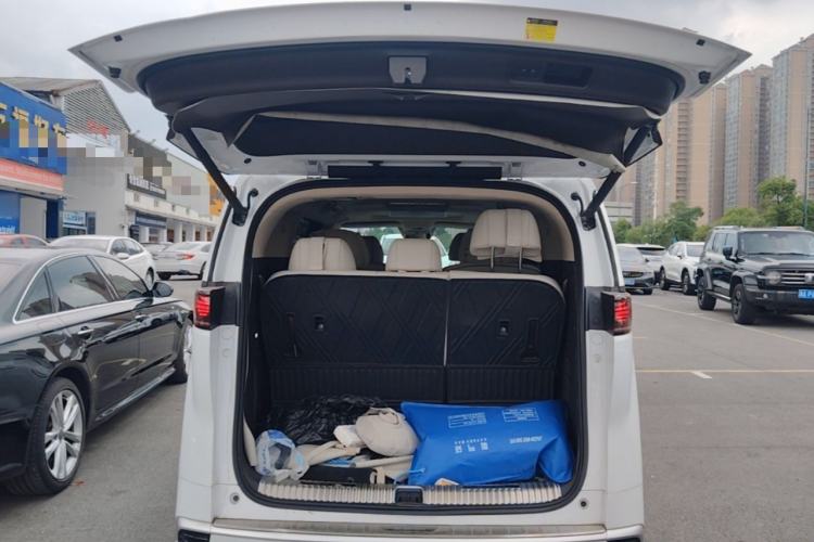 Used Denza D9 2024 DM-i 1050 Luxury Model Trunk
