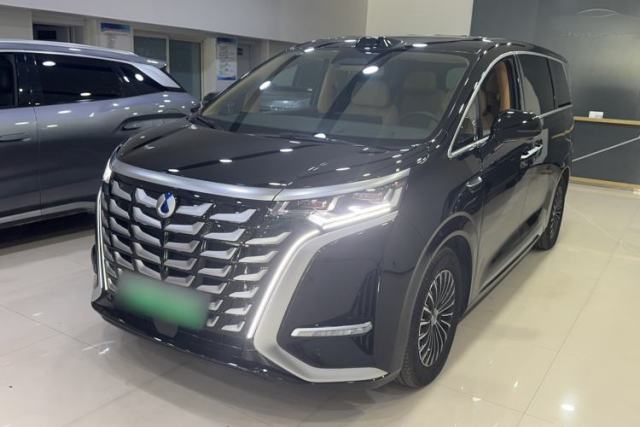 Used Denza D9 2025 DM-i Intelligent Drive 1020 Four-Wheel Drive Flagship Model