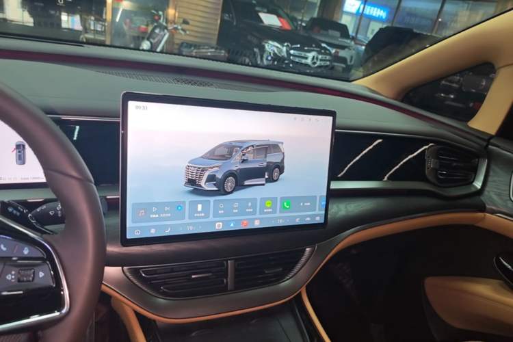 Used Denza D9 2025 DM-i Intelligent Drive 1020 Four-Wheel Drive Prestige Model Audio And AC Panel