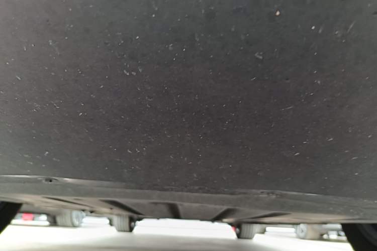 Used Denza D9 2025 DM-i Intelligent Drive 1020 Four-Wheel Drive Flagship Model Chassis Front