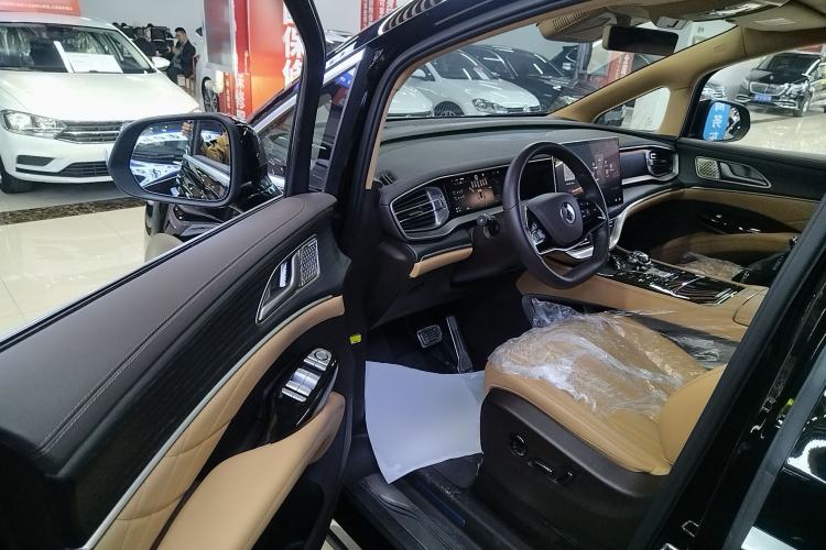 Used Denza D9 2025 DM-i Intelligent Drive 1020 Four-Wheel Drive Flagship Model Driver Seat