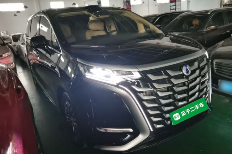Used Denza D9 2025 DM-i Intelligent Drive 1020 Four-Wheel Drive Prestige Model Exterior 1
