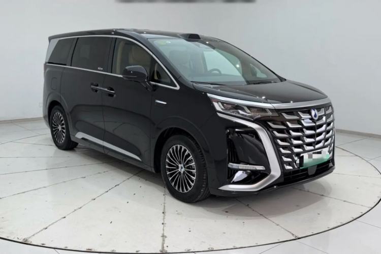 Used Denza D9 2025 DM-i Intelligent Drive 1020 Four-Wheel Drive Prestige Model Exterior 1