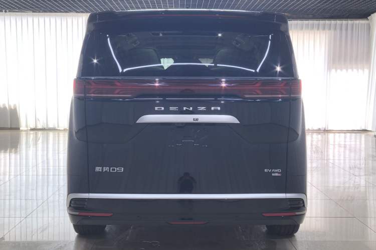 Used Denza D9 2025 EV Intelligent Driving Edition 600 Four-Wheel Drive Flagship Model Exterior 5
