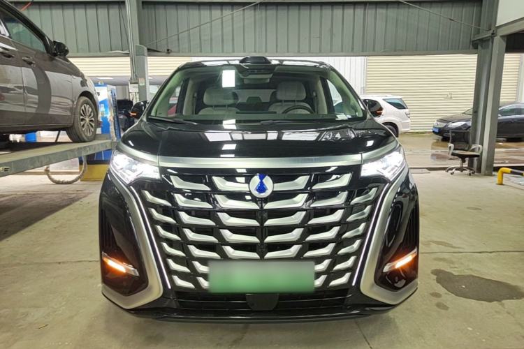 Used Denza D9 2025 DM-i Intelligent Drive 1020 Four-Wheel Drive Prestige Model Front