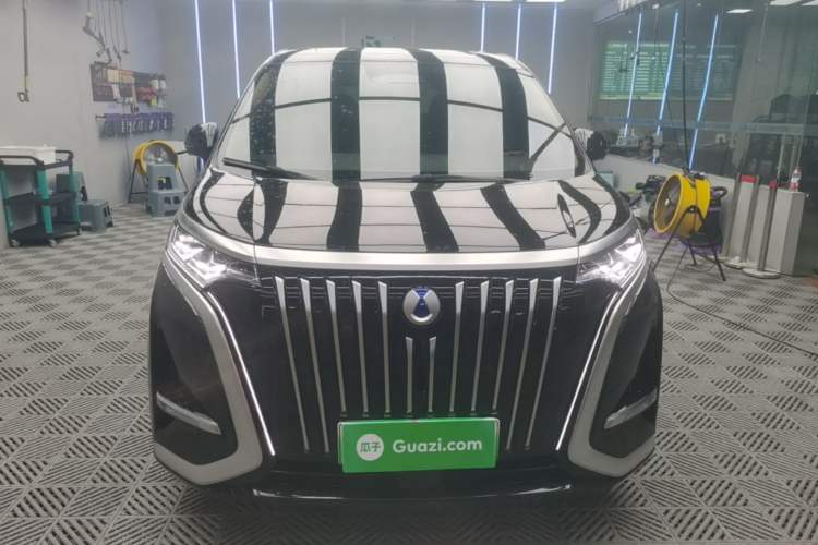 Used Denza D9 2025 Model EV Two-Wheel Drive Prestige Edition Front