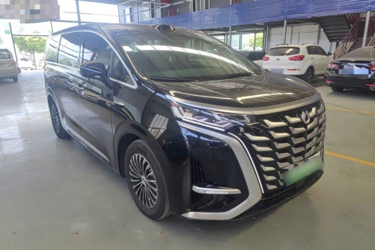 Used Denza D9 2025 DM-i Intelligent Drive 1020 Four-Wheel Drive Prestige Model Front Right 45 Deg