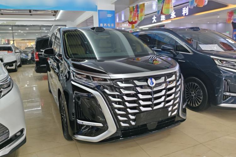 Used Denza D9 2025 DM-i Intelligent Drive 1020 Four-Wheel Drive Prestige Model Front Right 45 Deg