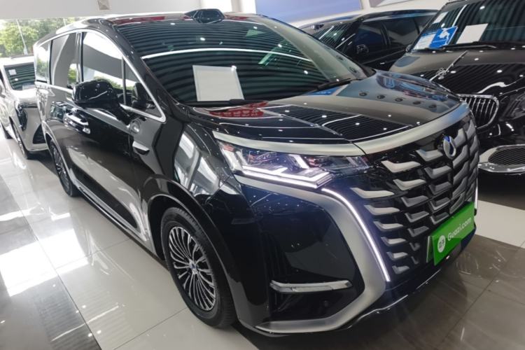 Used Denza D9 2025 DM-i Intelligent Drive 1020 Four-Wheel Drive Prestige Model Front Right 45 Deg