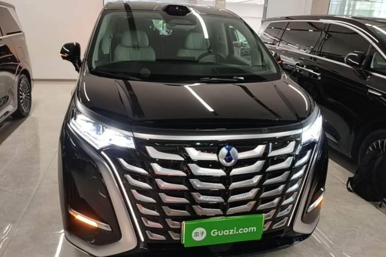 Used Denza D9 2025 DM-i Intelligent Drive 1020 Four-Wheel Drive Flagship Model Front