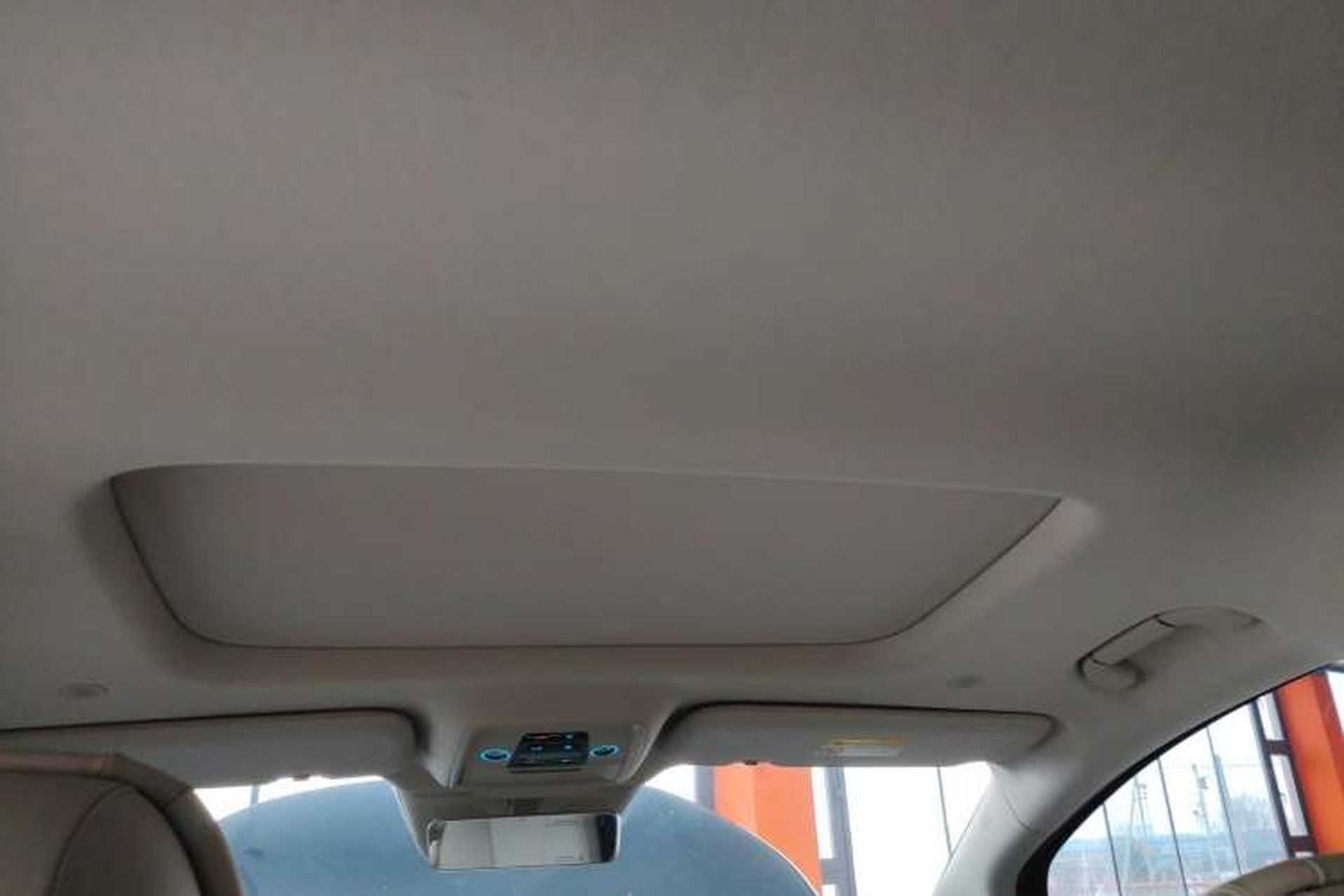 Used Denza D9 2025 DM-i Smart Drive 1020 Four-Wheel Drive Premium Model Headliner