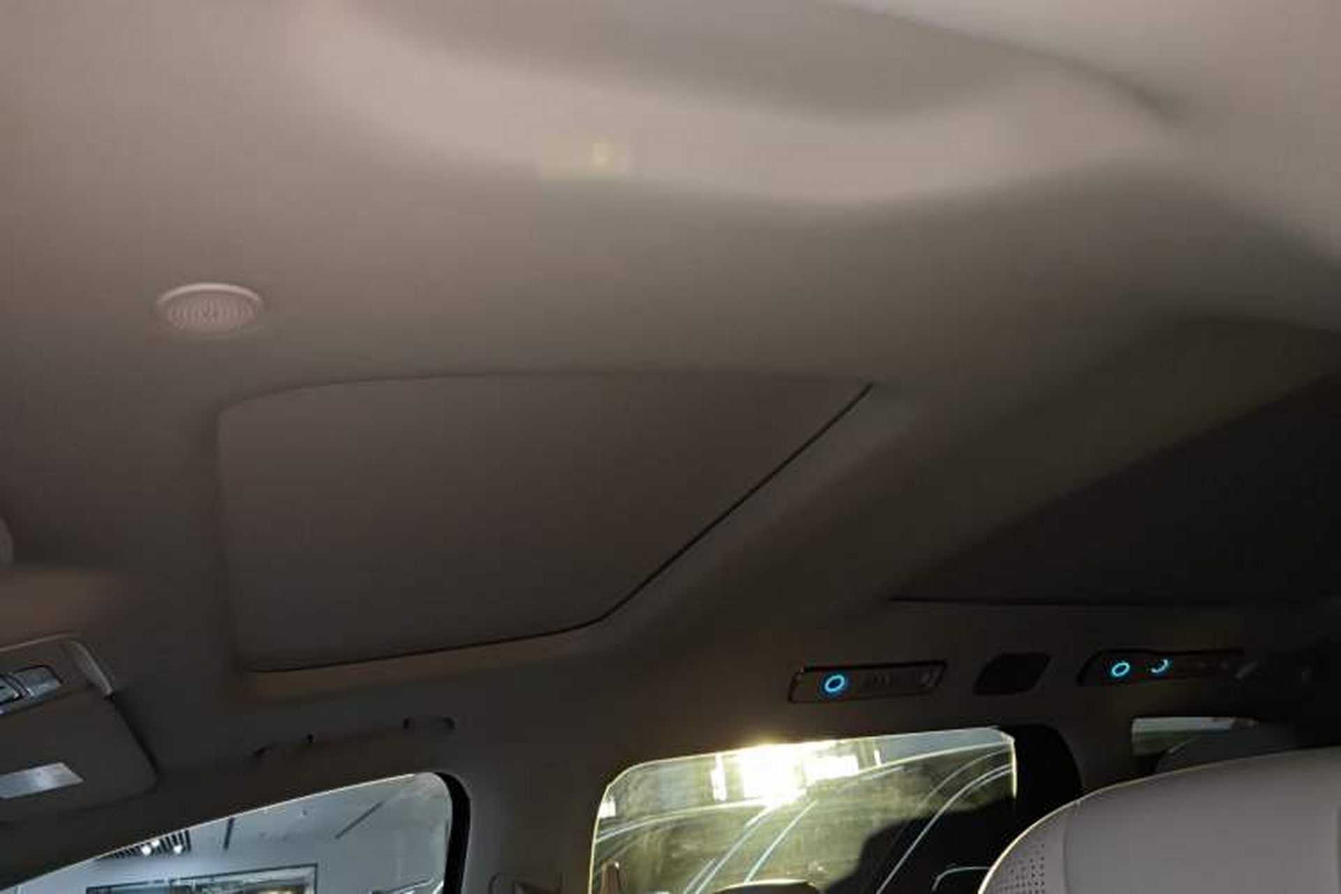 Used Denza D9 2025 DM-i Intelligent Drive 1020 Four-Wheel Drive Flagship Model Headliner