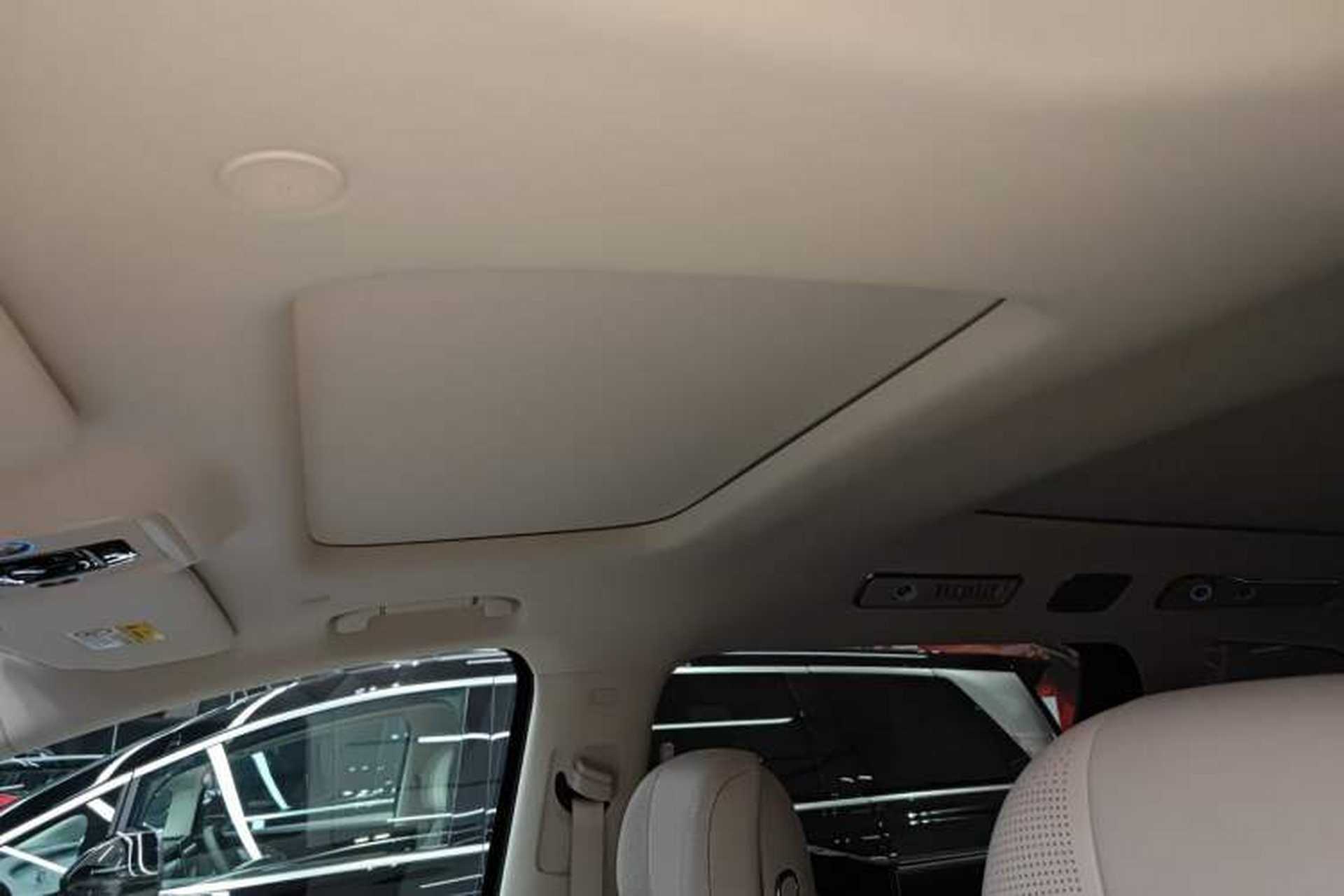 Used Denza D9 2025 DM-i Intelligent Drive 1020 Four-Wheel Drive Flagship Model Headliner