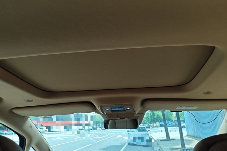 Used Denza D9 2025 DM-i Intelligent Drive 1020 Four-Wheel Drive Flagship Model Headliner