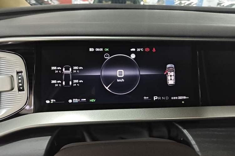 Used Denza D9 2025 DM-i Intelligent Drive 1020 Four-Wheel Drive Flagship Model Instrument Cluster