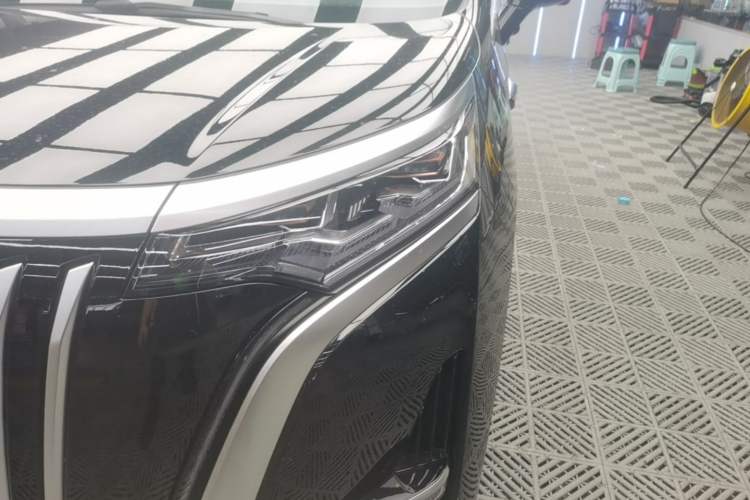 Used Denza D9 2025 Model EV Two-Wheel Drive Prestige Edition Left Front Headlight