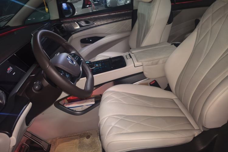 Used Denza D9 2025 DM-i Intelligent Drive 1020 Four-Wheel Drive Prestige Model Left Front Seat