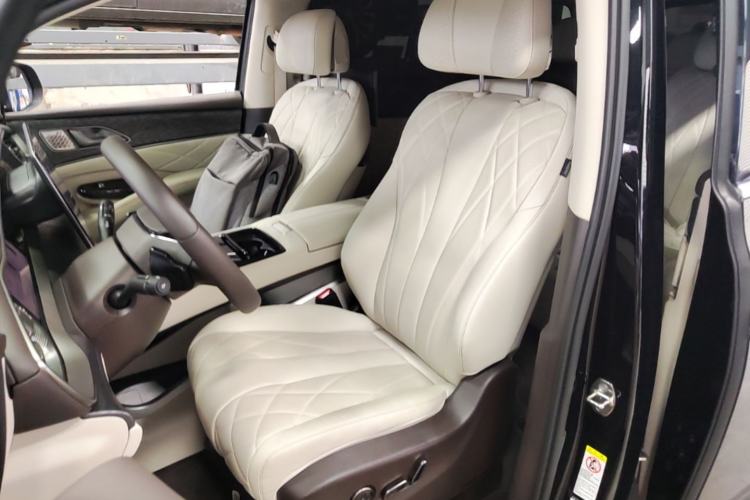 Used Denza D9 2025 DM-i Intelligent Drive 1020 Four-Wheel Drive Prestige Model Left Front Seat