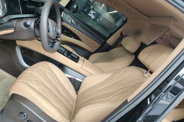 Used Denza D9 2025 DM-i Smart Drive 1020 Four-Wheel Drive Deluxe Model Left Front Seat
