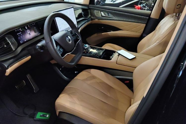 Used Denza D9 2025 DM-i Intelligent Drive 1020 Four-Wheel Drive Prestige Model Left Front Seat