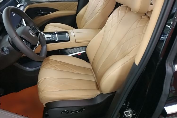 Used Denza D9 2025 DM-i Intelligent Drive 1020 Four-Wheel Drive Prestige Model Left Front Seat