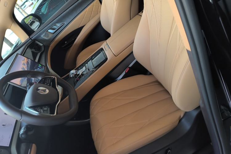 Used Denza D9 2025 DM-i Smart Drive 1020 Four-Wheel Drive Deluxe Model Left Front Seat