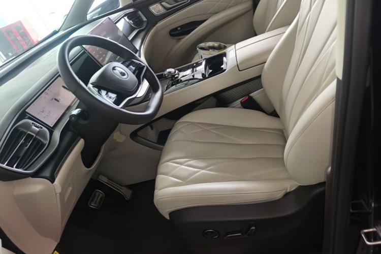 Used Denza D9 2025 DM-i Intelligent Drive 1020 Four-Wheel Drive Flagship Model Left Front Seat