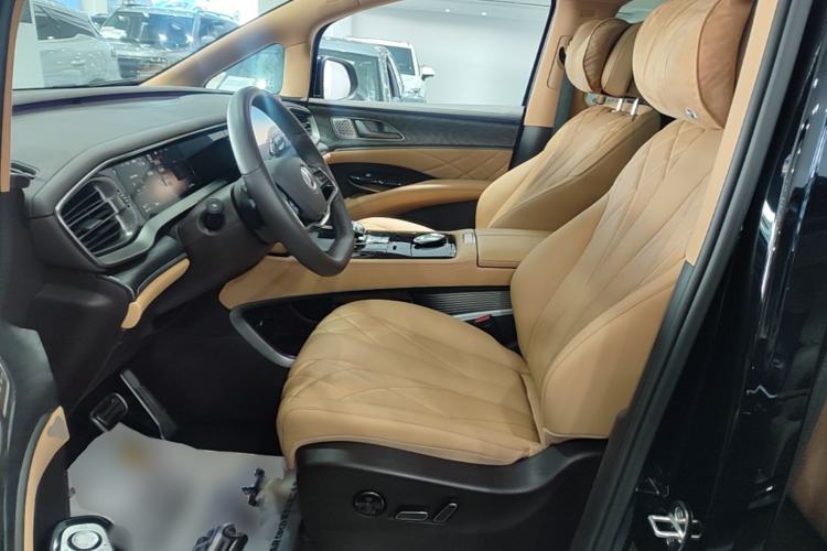 Used Denza D9 2025 DM-i Intelligent Drive 1020 Four-Wheel Drive Prestige Model Left Front Seat