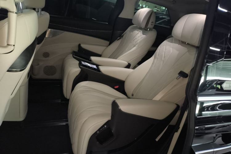 Used Denza D9 2025 Model DM-i Two-Wheel Drive Prestige Edition Left Rear Seat