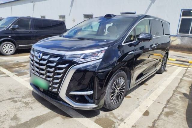 Used Denza D9 2025 DM-i Intelligent Drive 1020 Four-Wheel Drive Flagship Model