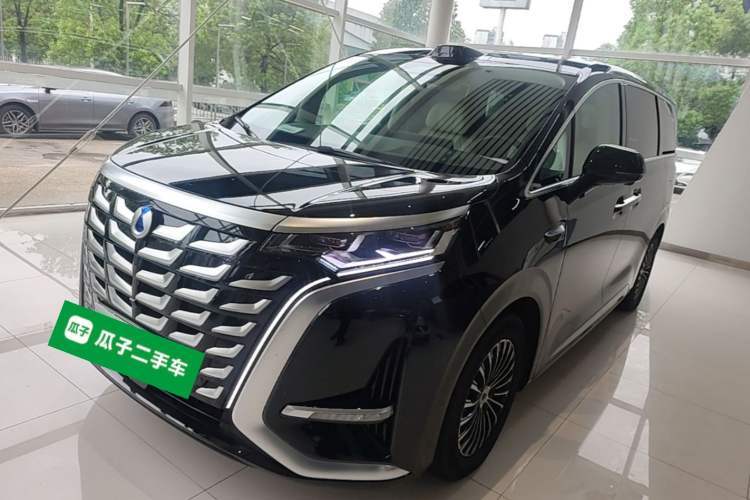 Used Denza D9 2025 DM-i Intelligent Drive 1020 Four-Wheel Drive Prestige Model Guazi used car, China used car export, Used car for sale, Used Denza cars, Cheapest cars for sale