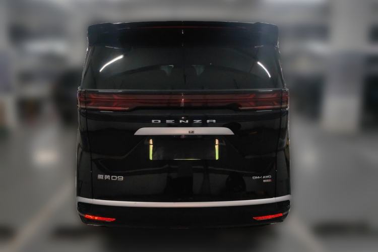 Used Denza D9 2025 Model DM-i Four-Wheel Drive Prestige Edition Rear