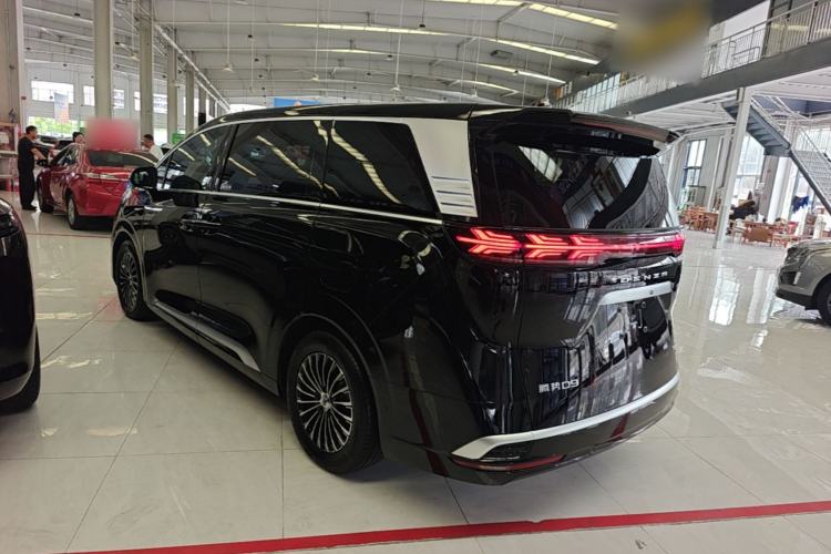 Used Denza D9 2025 DM-i Intelligent Drive 1020 Four-Wheel Drive Prestige Model Rear Left 45 Deg