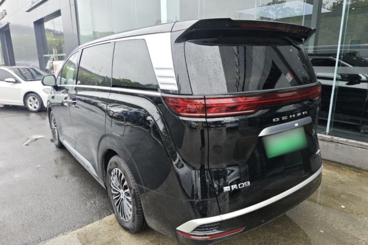 Used Denza D9 2025 DM-i Smart Drive 1020 Four-Wheel Drive Deluxe Model Rear Left 45 Deg