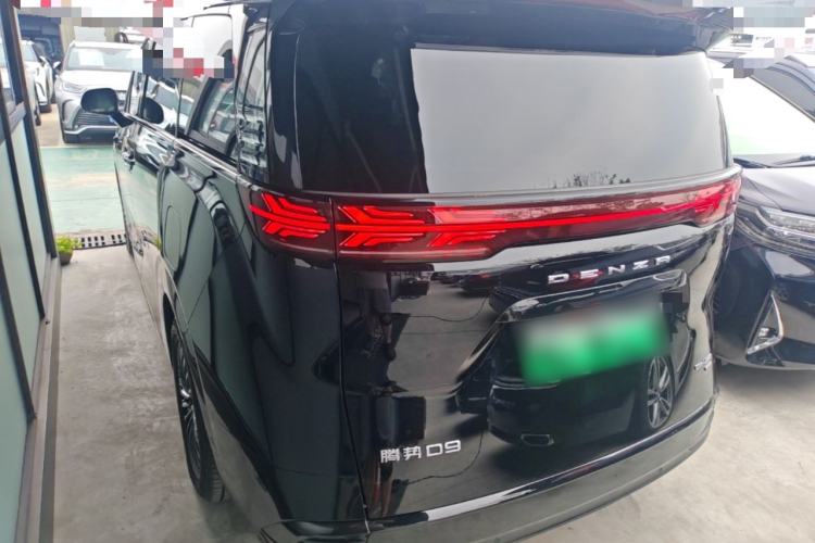 Used Denza D9 2025 DM-i Intelligent Drive 1020 Four-Wheel Drive Prestige Model Rear Left 45 Deg