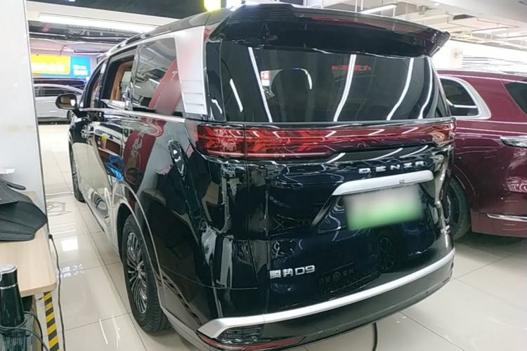 Used Denza D9 2025 DM-i Intelligent Drive 1020 Four-Wheel Drive Prestige Model Rear Left 45 Deg