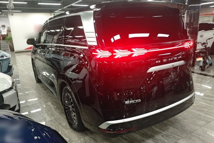 Used Denza D9 2025 DM-i Smart Drive 1100 Luxury Model Rear Left 45 Deg