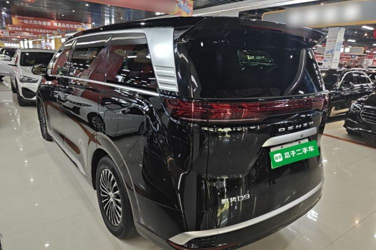 Used Denza D9 2025 DM-i Intelligent Drive 1020 Four-Wheel Drive Flagship Model Rear Left 45 Deg