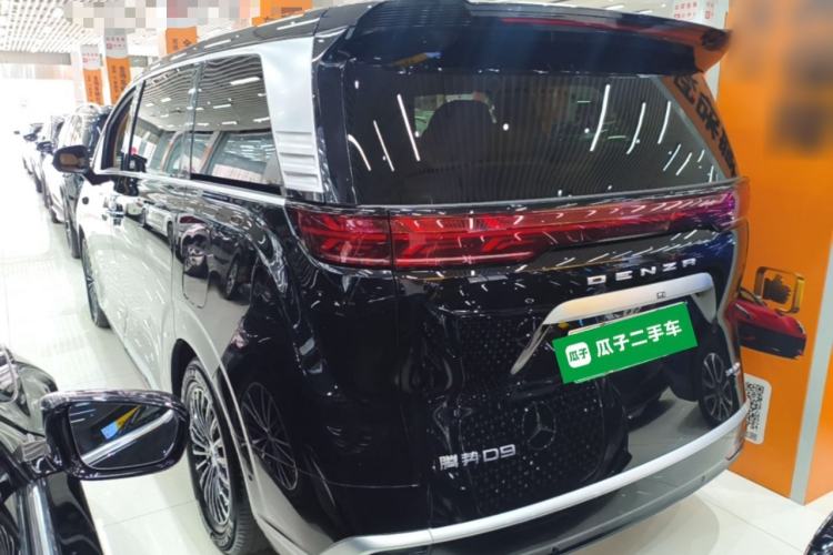 Used Denza D9 2025 DM-i Intelligent Drive 1020 Four-Wheel Drive Flagship Model Rear Left 45 Deg