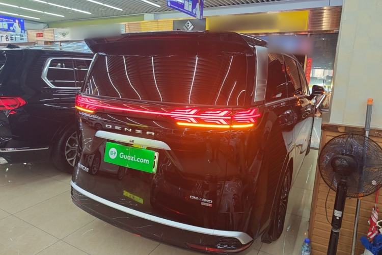 Used Denza D9 2025 DM-i Intelligent Drive 1020 Four-Wheel Drive Prestige Model Rear Right 45 Deg