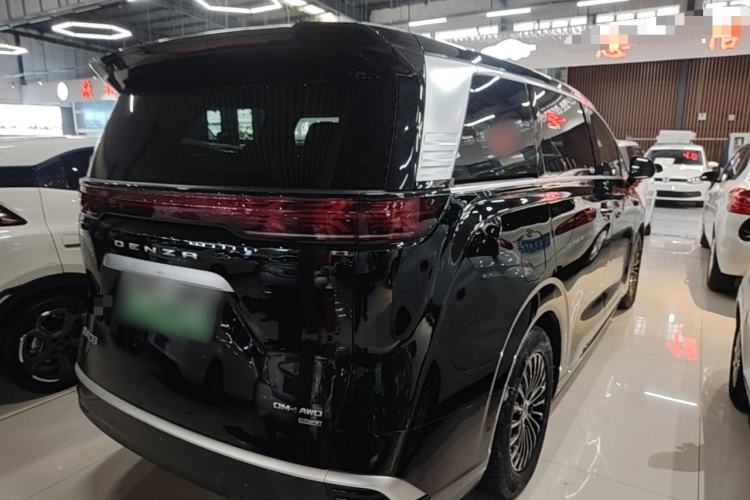 Used Denza D9 2025 DM-i Intelligent Drive 1020 Four-Wheel Drive Prestige Model Rear Right 45 Deg