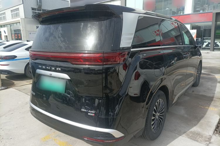Used Denza D9 2025 DM-i Smart Drive 1020 Four-Wheel Drive Deluxe Model Rear Right 45 Deg