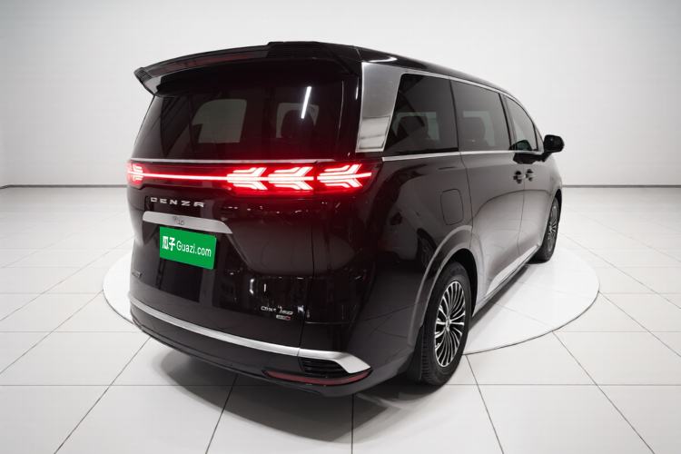 Used Denza D9 2025 DM-i Smart Drive 1020 Four-Wheel Drive Premium Model Rear Right 45 Deg