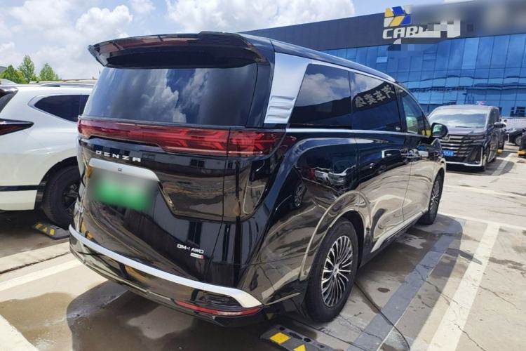 Used Denza D9 2025 DM-i Intelligent Drive 1020 Four-Wheel Drive Flagship Model Rear Right 45 Deg