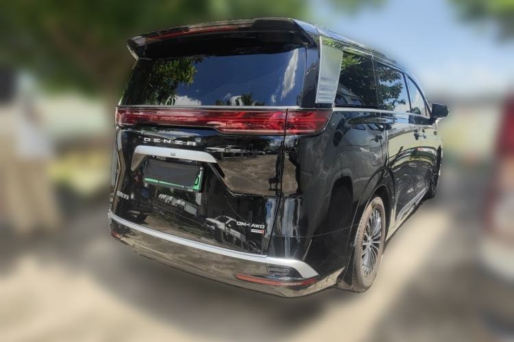 Used Denza D9 2025 DM-i Intelligent Drive 1020 Four-Wheel Drive Flagship Model Rear Right 45 Deg