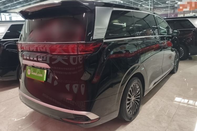 Used Denza D9 2025 DM-i Intelligent Drive 1020 Four-Wheel Drive Flagship Model Rear Right 45 Deg